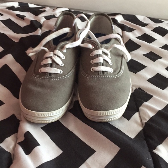 Keds - Picture 3 of 4